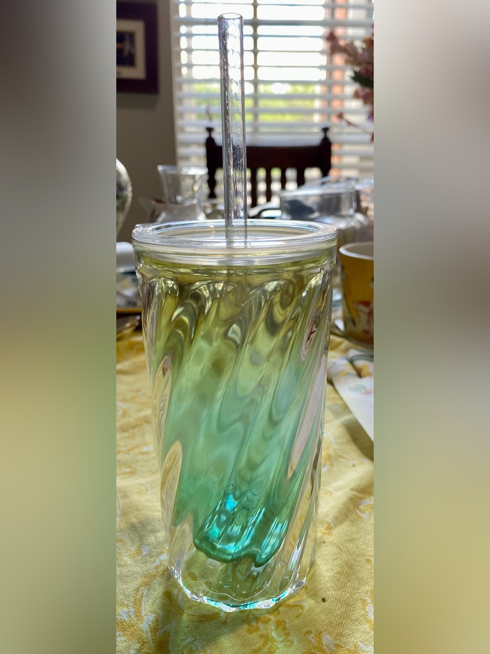 Anthropologie Acrylic Tumbler with Top and Straw. NWT.Green,Yellow & Clear Swirl
